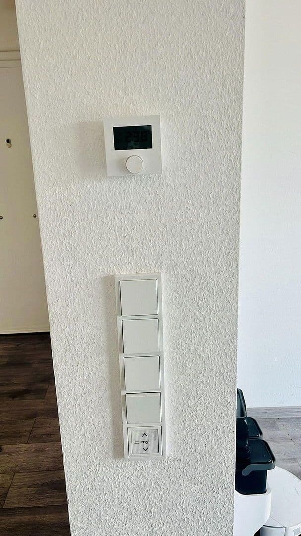 Prenájom bytu 3-izbový 110 m², Gwinnerstraße 35, Frankfurt am Main, Hesensko Prenájom bytu 3-izbový 110 m², Gwinnerstraße 35, Frankfurt am Main, Hesensko