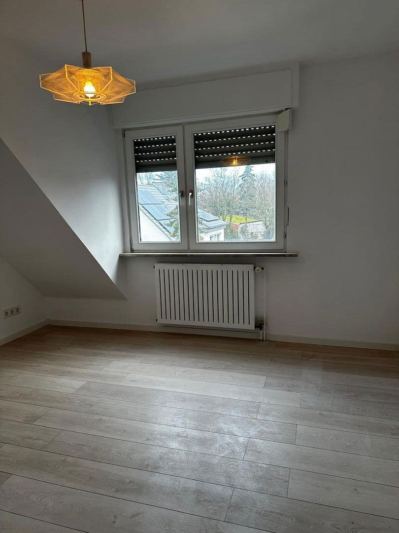 Predaj bytu 4-izbový 107 m², Oberhausen, Severné Porýnie - Westfálsko Predaj bytu 4-izbový 107 m², Oberhausen, Severné Porýnie - Westfálsko