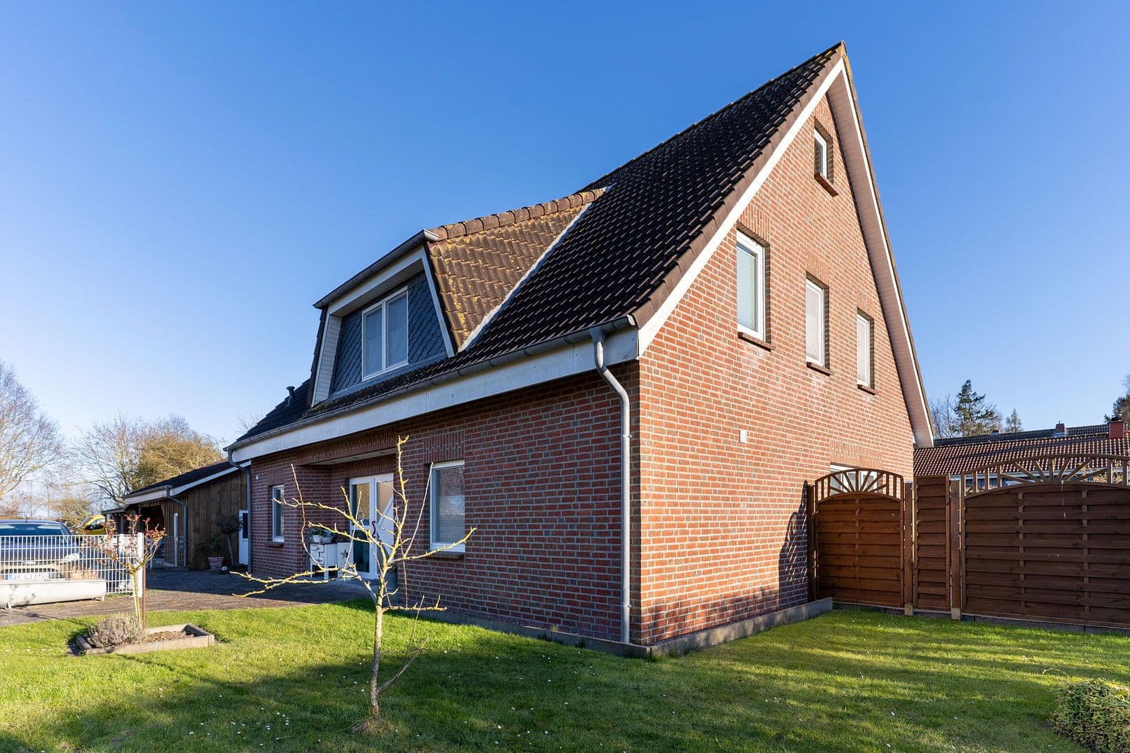 Predaj domu 161 m², pozemek 861 m², Neukirchen, Šlezvicko-Holštajnsko Predaj domu 161 m², pozemek 861 m², Neukirchen, Šlezvicko-Holštajnsko