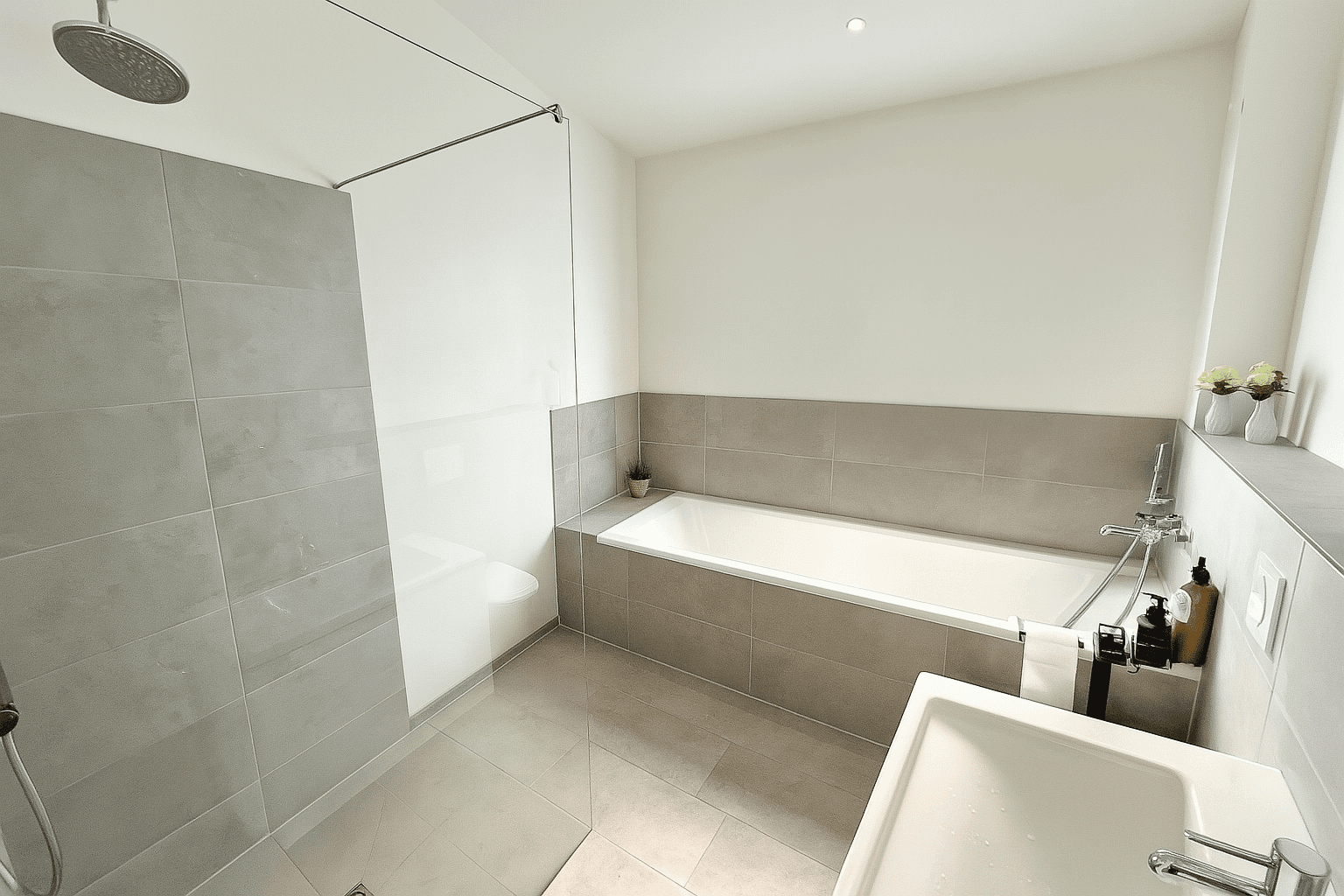 Predaj domu 149 m², pozemek 250 m², Datumer Chaussee 233 j, Pinneberg, Šlezvicko-Holštajnsko Predaj domu 149 m², pozemek 250 m², Datumer Chaussee 233 j, Pinneberg, Šlezvicko-Holštajnsko