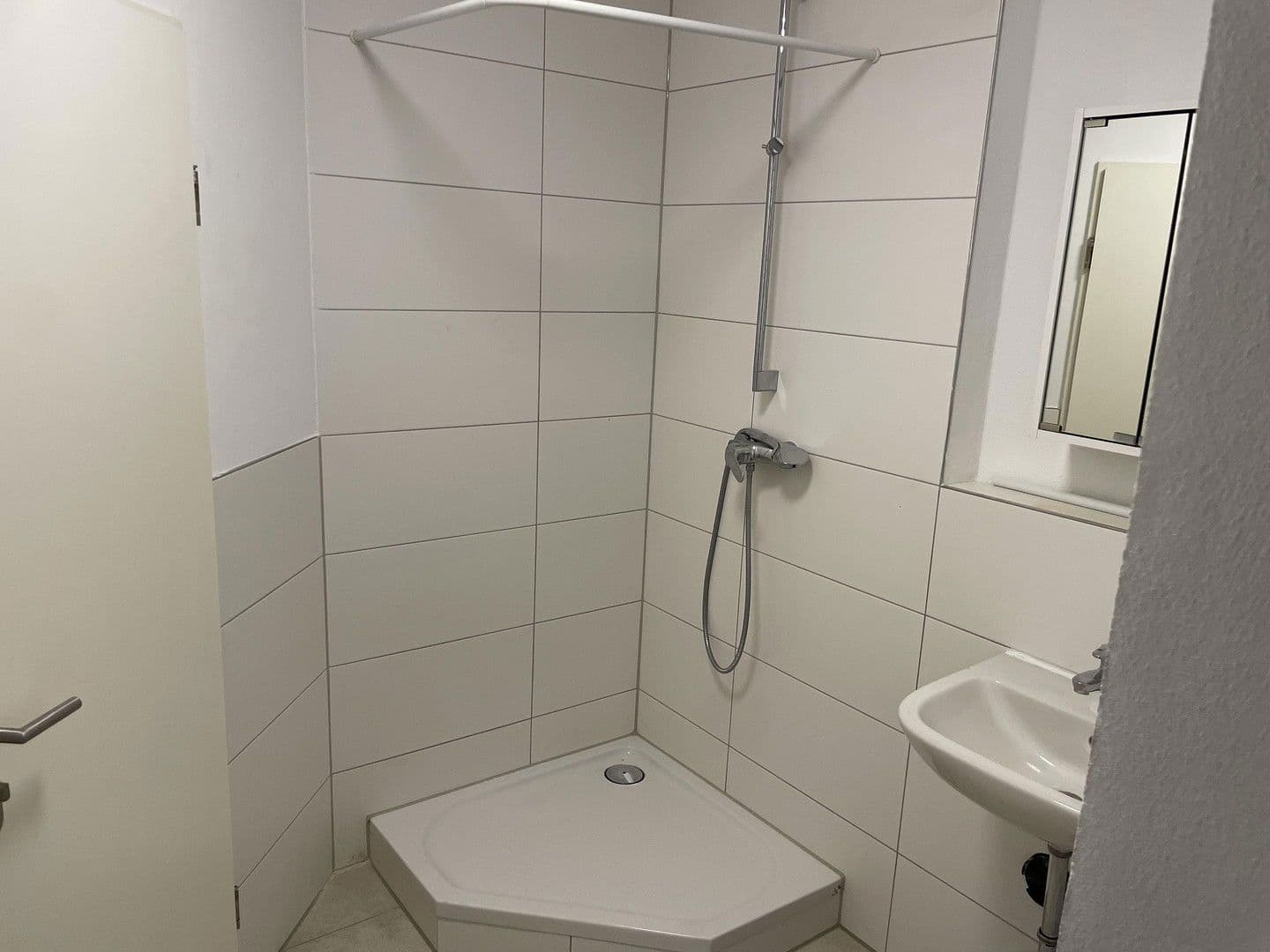 Prenájom bytu 4-izbový 168 m², Max-Planck-Straße 17, Unterschleißheim, Bavorsko Prenájom bytu 4-izbový 168 m², Max-Planck-Straße 17, Unterschleißheim, Bavorsko