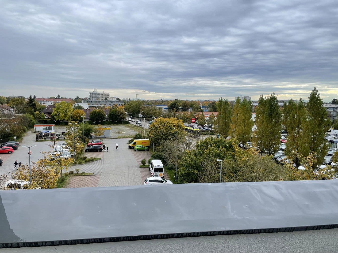 Prenájom bytu 4-izbový 168 m², Max-Planck-Straße 17, Unterschleißheim, Bavorsko Prenájom bytu 4-izbový 168 m², Max-Planck-Straße 17, Unterschleißheim, Bavorsko