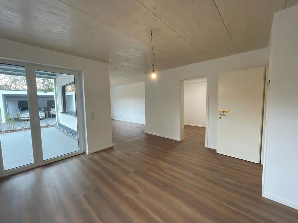 Prenájom bytu 2-izbový 77 m², Linienstraße 21, Leverkusen, Severné Porýnie - Westfálsko Prenájom bytu 2-izbový 77 m², Linienstraße 21, Leverkusen, Severné Porýnie - Westfálsko