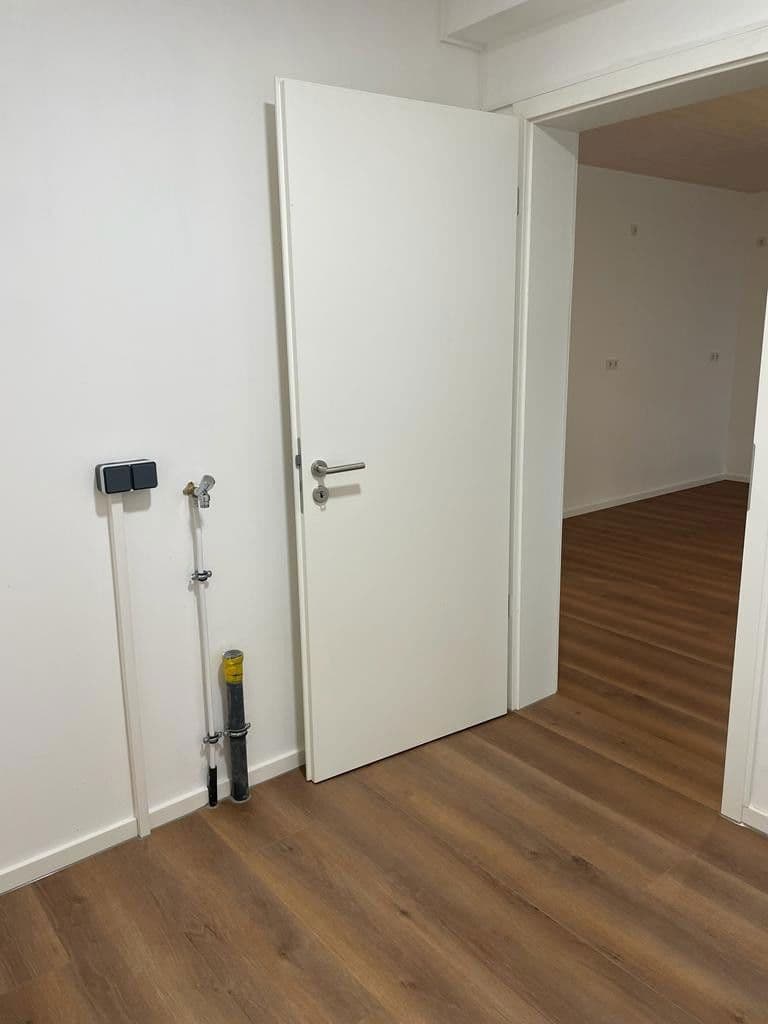 Prenájom bytu 2-izbový 77 m², Linienstraße 21, Leverkusen, Severné Porýnie - Westfálsko Prenájom bytu 2-izbový 77 m², Linienstraße 21, Leverkusen, Severné Porýnie - Westfálsko