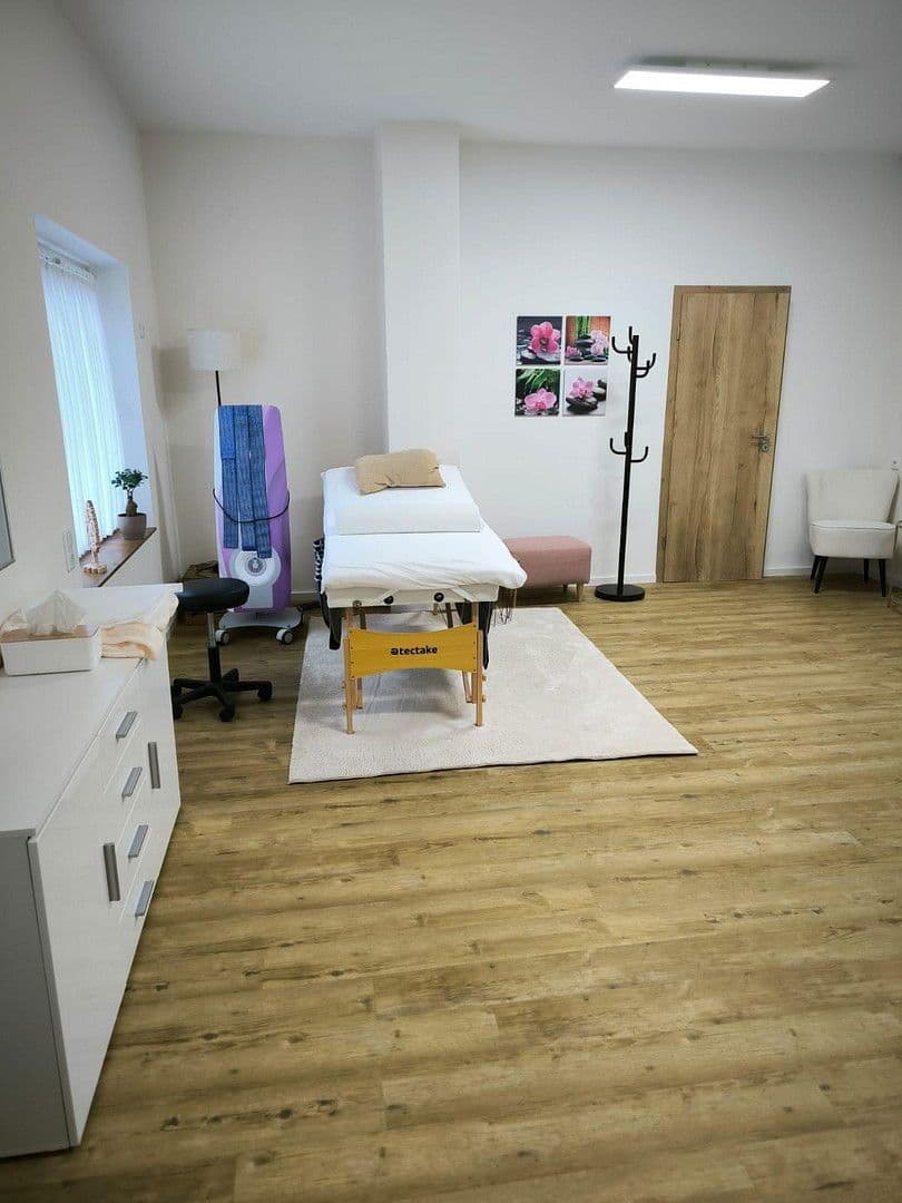 Prenájom kancelárie 70 m², Ruhpolding, Bavorsko Prenájom kancelárie 70 m², Ruhpolding, Bavorsko