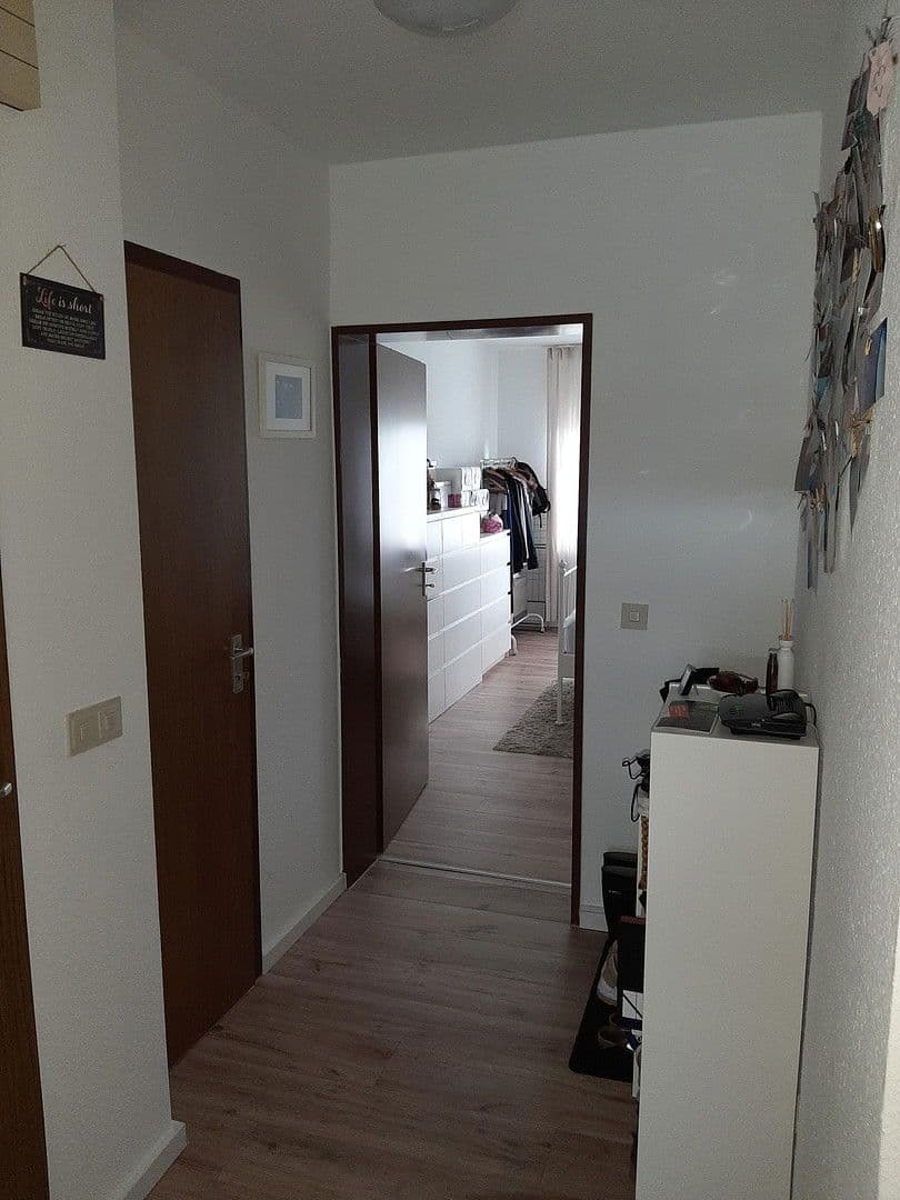 Prenájom bytu 2-izbový 63 m², Maarweg 40, Weilerswist, Severné Porýnie - Westfálsko Prenájom bytu 2-izbový 63 m², Maarweg 40, Weilerswist, Severné Porýnie - Westfálsko