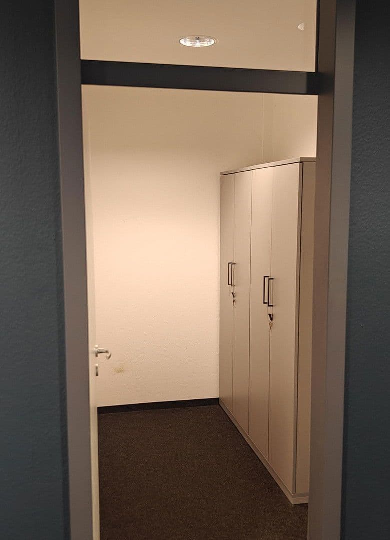 Prenájom kancelárie 160 m², Marc-Chagall-Str. 49, Mainz, Porýnie-Falcko Prenájom kancelárie 160 m², Marc-Chagall-Str. 49, Mainz, Porýnie-Falcko