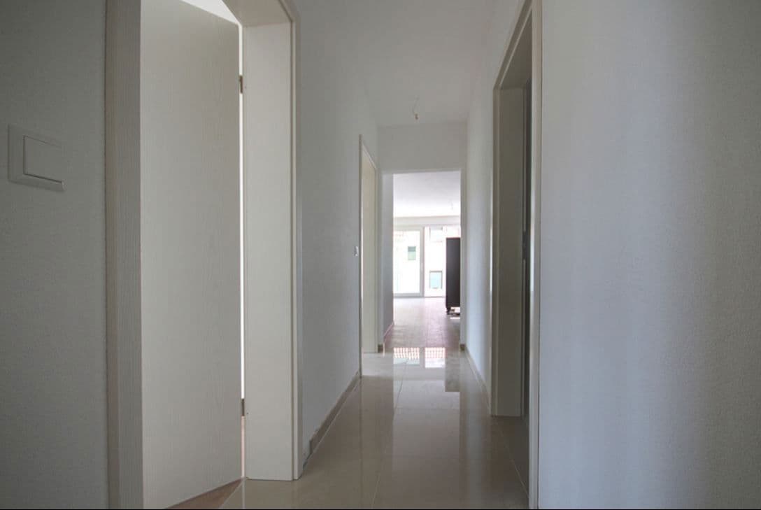 Prenájom bytu 4-izbový 90 m², Heilbronn / Biberach, Bádensko-Wurttembersko Prenájom bytu 4-izbový 90 m², Heilbronn / Biberach, Bádensko-Wurttembersko