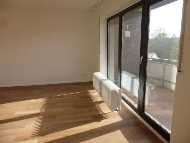 Prenájom bytu 4-izbový 100 m², Blumenstr. 28, Mönchengladbach, Severné Porýnie - Westfálsko Prenájom bytu 4-izbový 100 m², Blumenstr. 28, Mönchengladbach, Severné Porýnie - Westfálsko