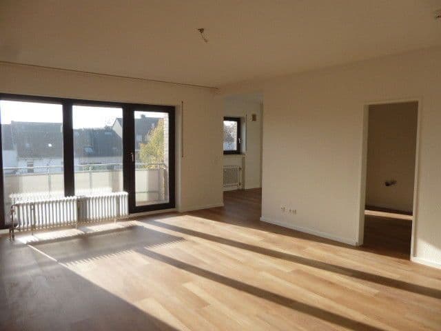 Prenájom bytu 4-izbový 100 m², Blumenstr. 28, Mönchengladbach, Severné Porýnie - Westfálsko Prenájom bytu 4-izbový 100 m², Blumenstr. 28, Mönchengladbach, Severné Porýnie - Westfálsko