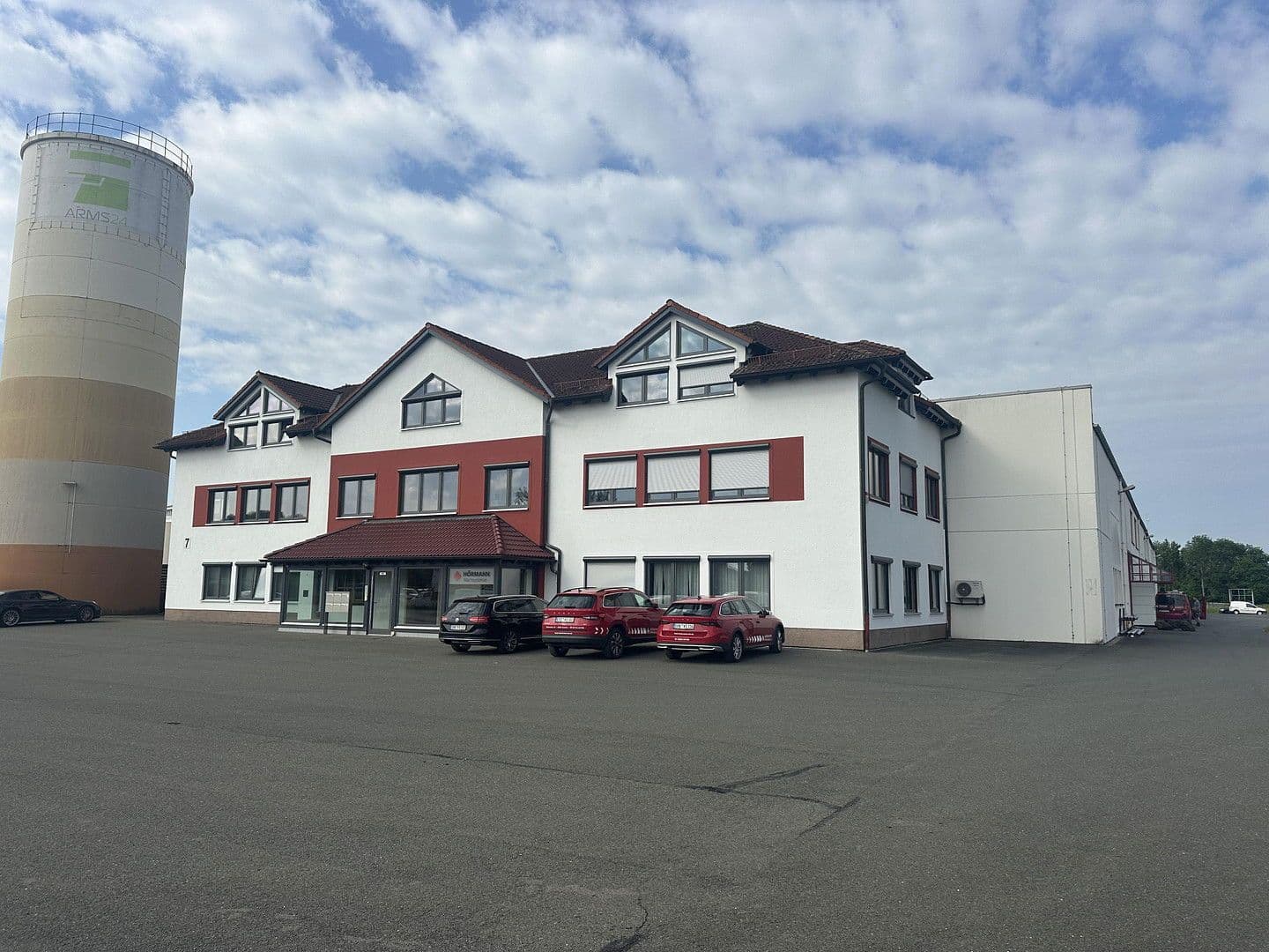 Prenájom nebytového priestoru 625 m², Hinterm Teiche 7, Serba, Durínsko Prenájom nebytového priestoru 625 m², Hinterm Teiche 7, Serba, Durínsko