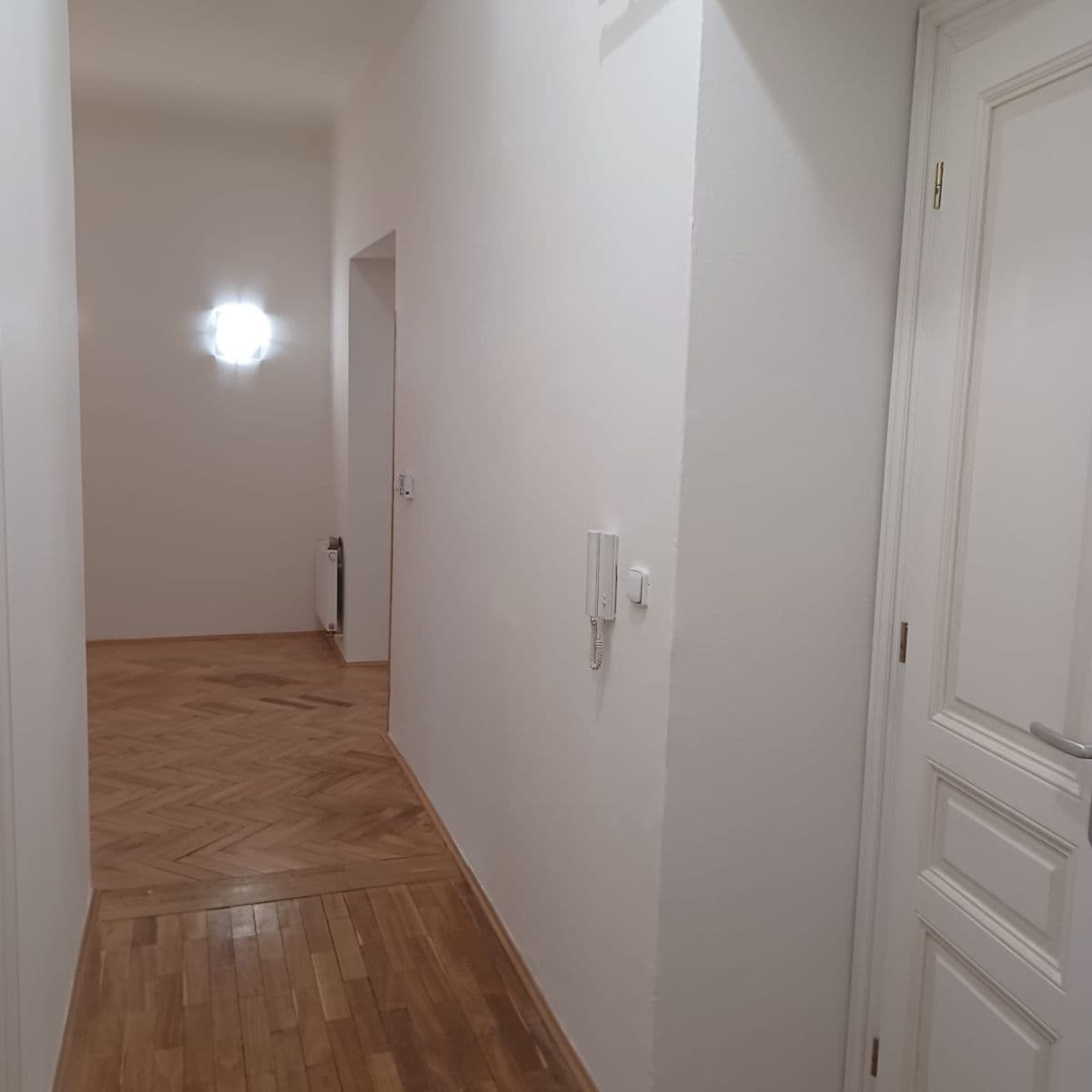 Prenájom bytu 2-izbový 69 m², Heřmanova, Praha, Praha Prenájom bytu 2-izbový 69 m², Heřmanova, Praha, Praha
