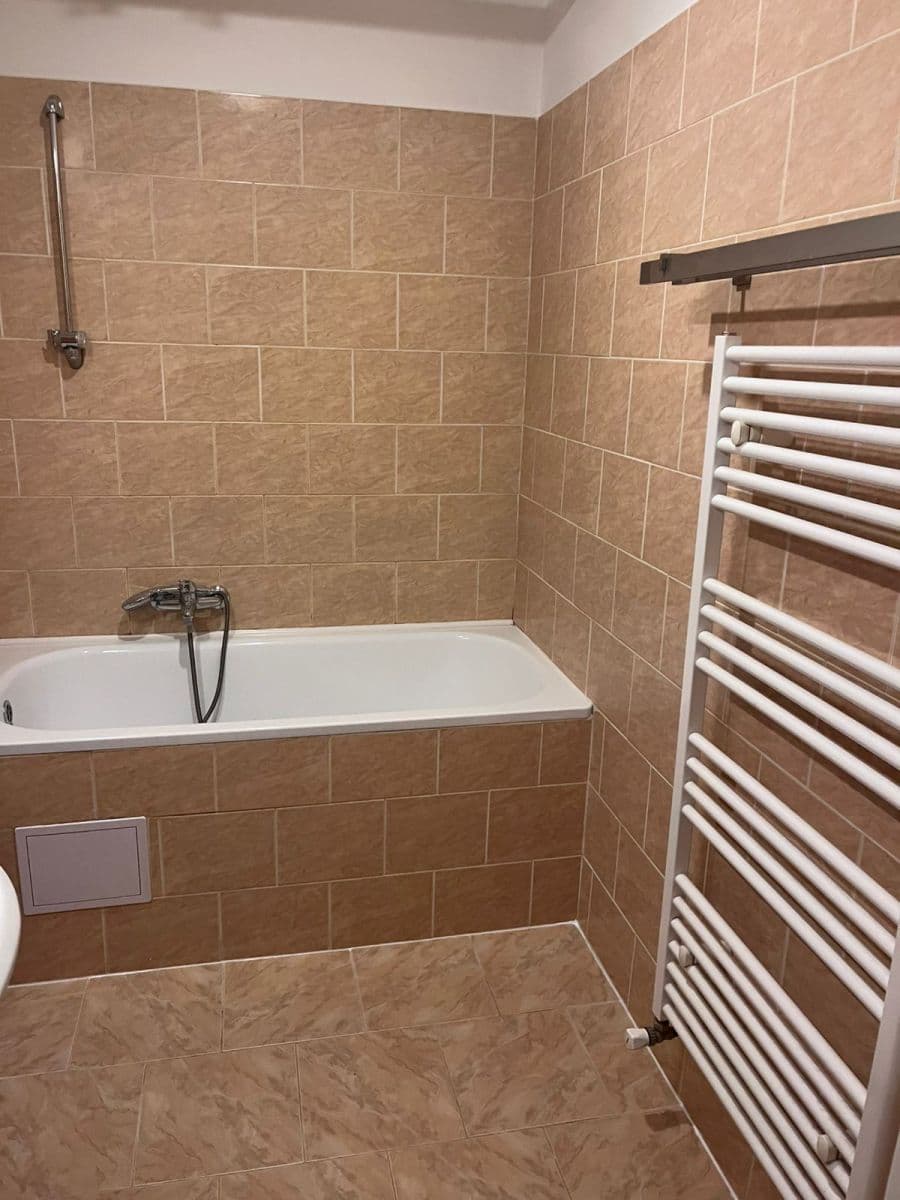 Prenájom bytu 2-izbový 69 m², Heřmanova, Praha, Praha Prenájom bytu 2-izbový 69 m², Heřmanova, Praha, Praha