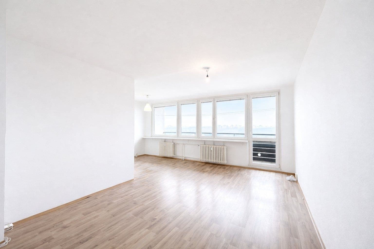 Prenájom bytu 3-izbový 87 m², Točitá, Praha, Praha Prenájom bytu 3-izbový 87 m², Točitá, Praha, Praha