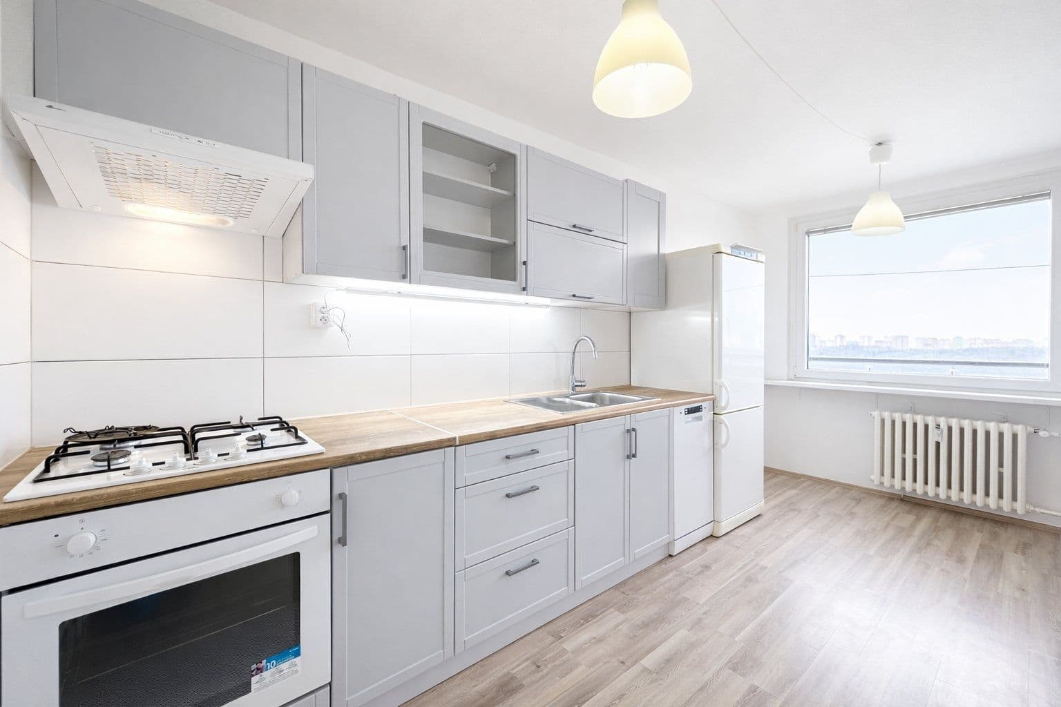 Prenájom bytu 3-izbový 87 m², Točitá, Praha, Praha Prenájom bytu 3-izbový 87 m², Točitá, Praha, Praha