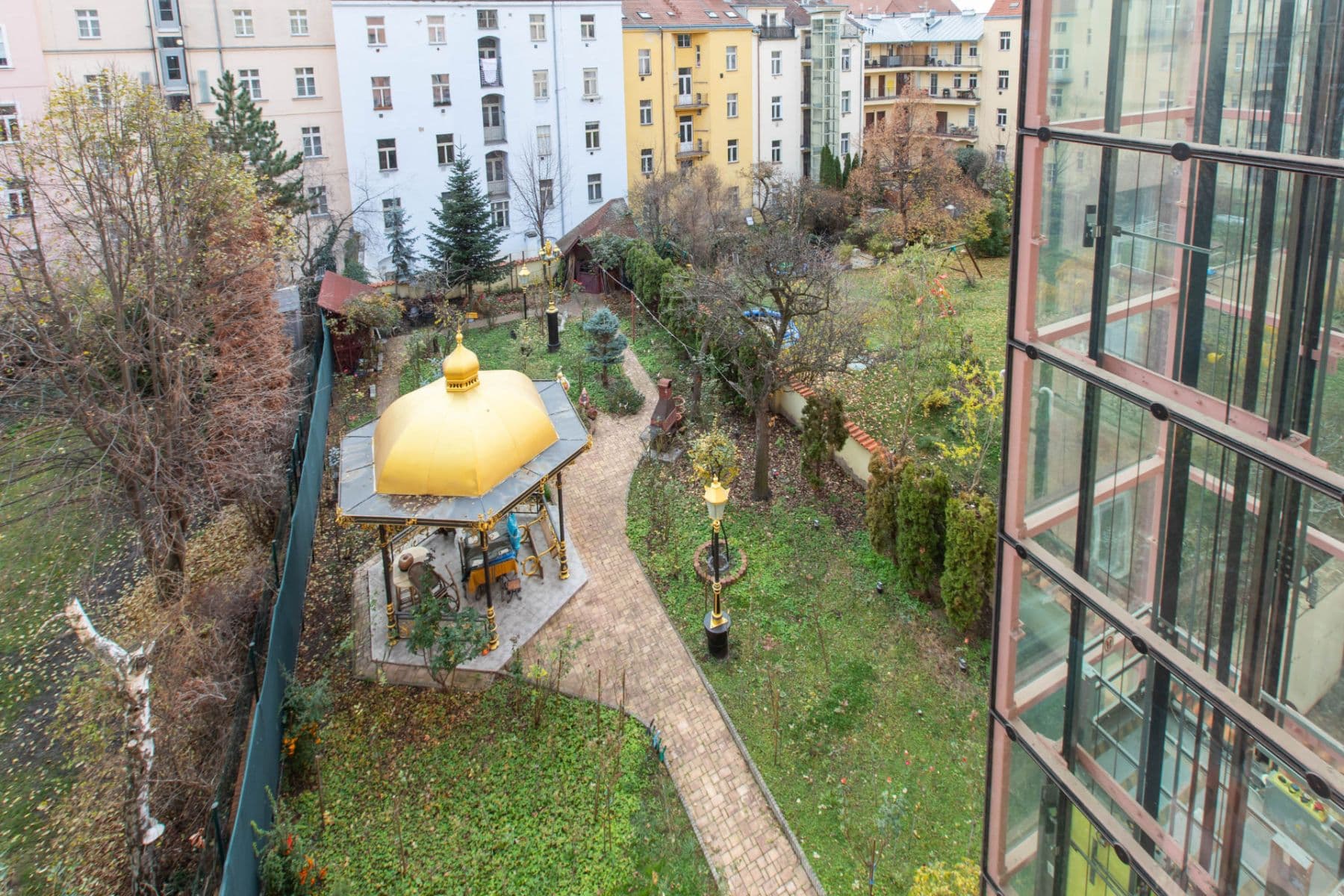 Prenájom bytu 3-izbový 83 m², Ruská, Praha, Praha Prenájom bytu 3-izbový 83 m², Ruská, Praha, Praha