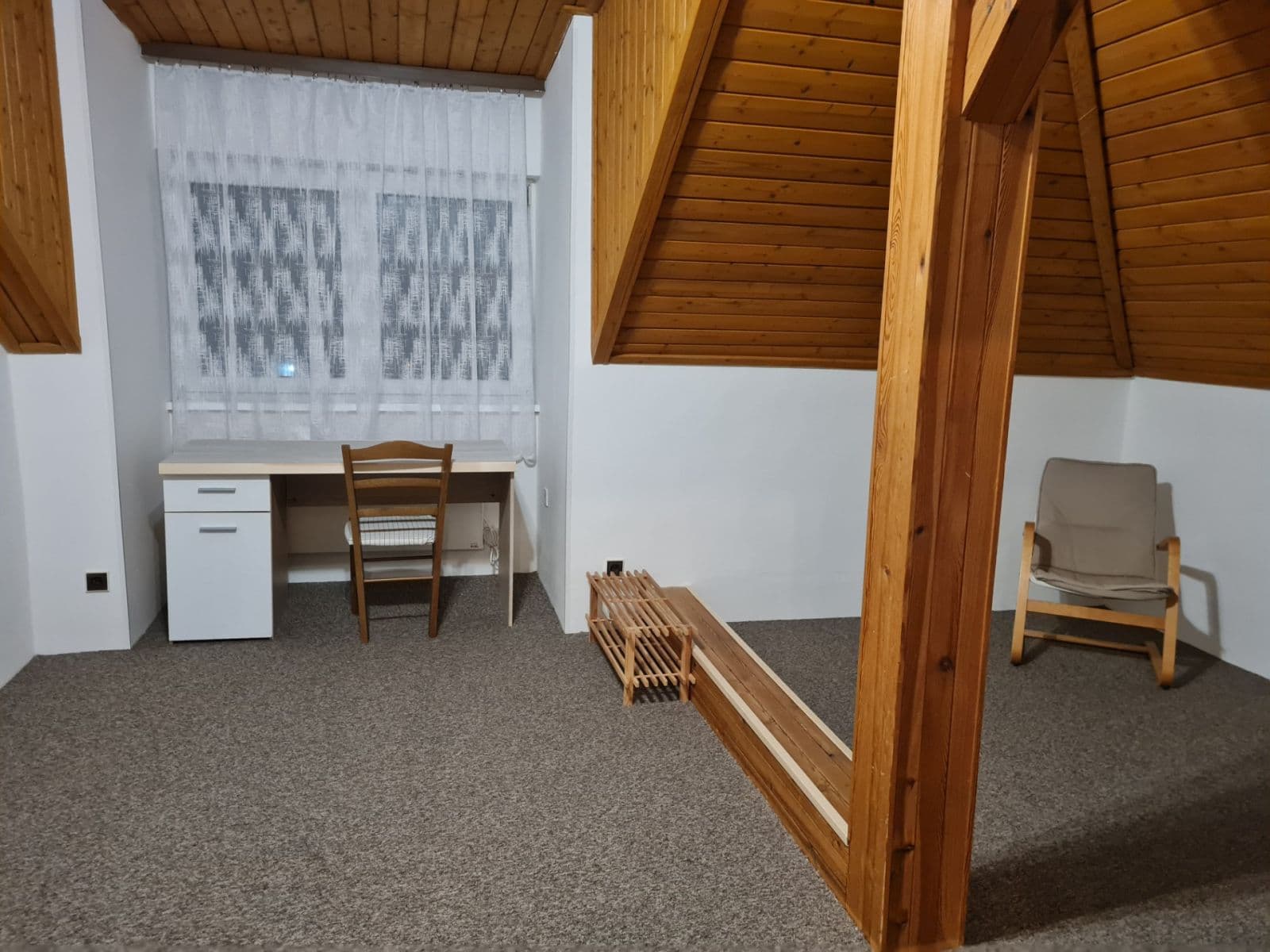 Prenájom bytu 2-izbový 50 m², Krolmusova, Praha, Praha Prenájom bytu 2-izbový 50 m², Krolmusova, Praha, Praha