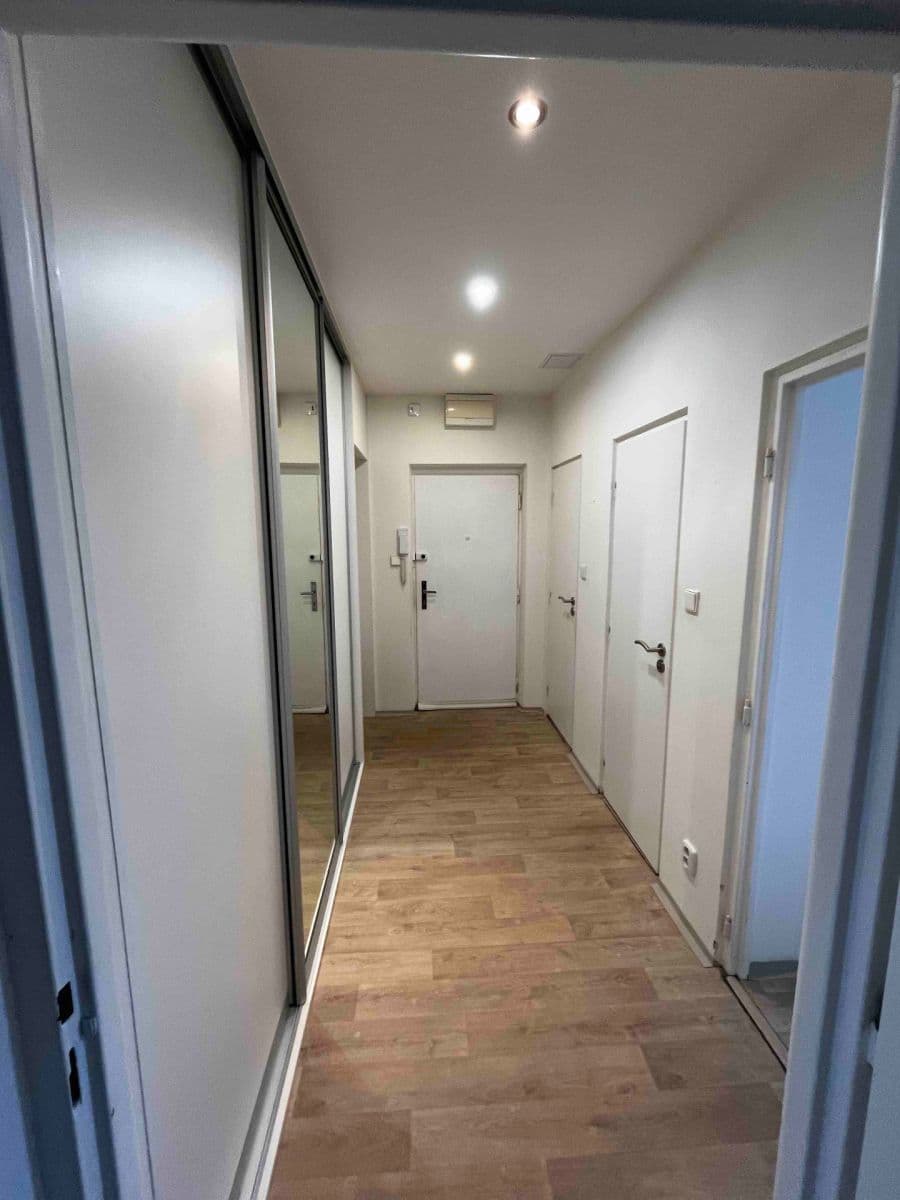 Prenájom bytu 2-izbový 56 m², Jahodová, Praha, Praha Prenájom bytu 2-izbový 56 m², Jahodová, Praha, Praha