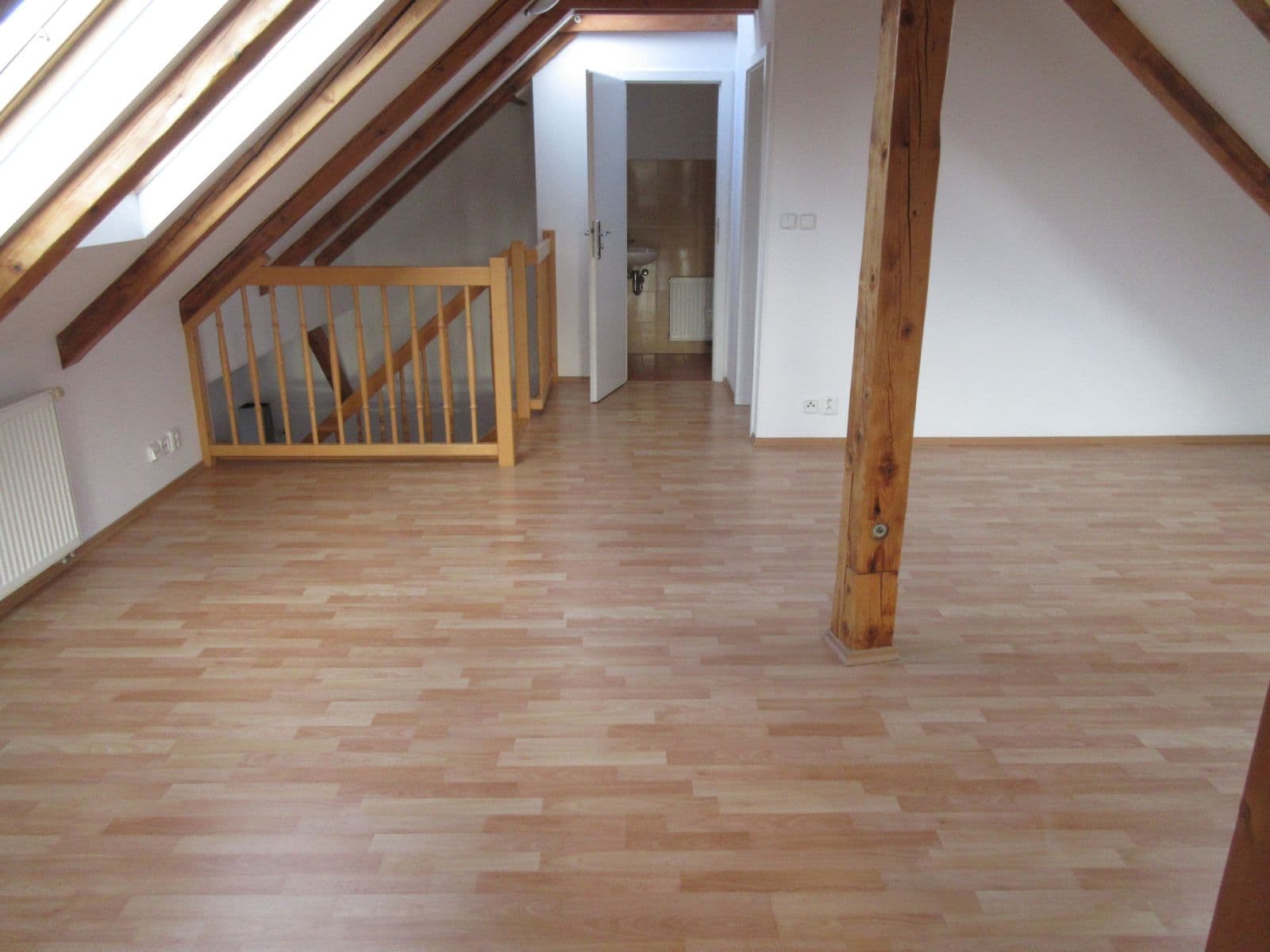 Prenájom bytu 1-izbový 62 m², Pod Děvínem, Praha, Praha Prenájom bytu 1-izbový 62 m², Pod Děvínem, Praha, Praha