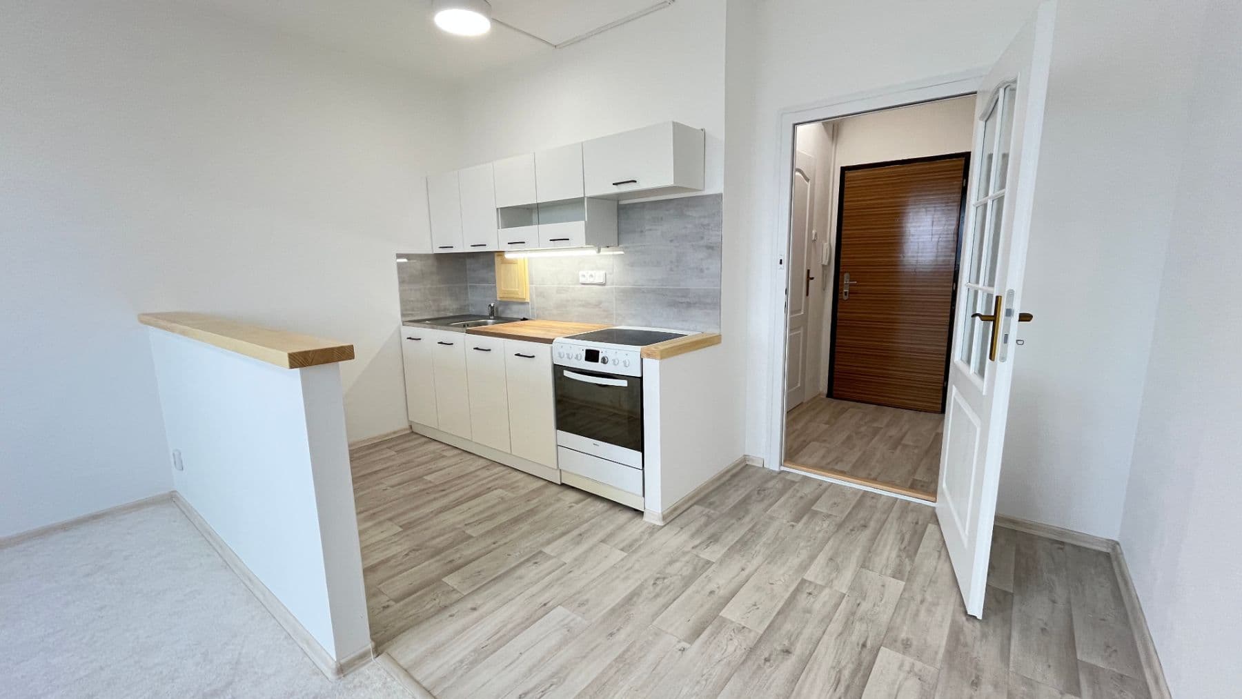 Predaj bytu 1-izbový 27 m², U Školky, Tanvald, Liberecký kraj Predaj bytu 1-izbový 27 m², U Školky, Tanvald, Liberecký kraj