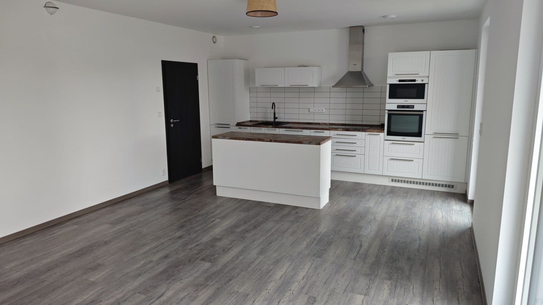 Prenájom bytu 3-izbový 86 m², Jezdecká, Dobřany, Plzeňský kraj Prenájom bytu 3-izbový 86 m², Jezdecká, Dobřany, Plzeňský kraj