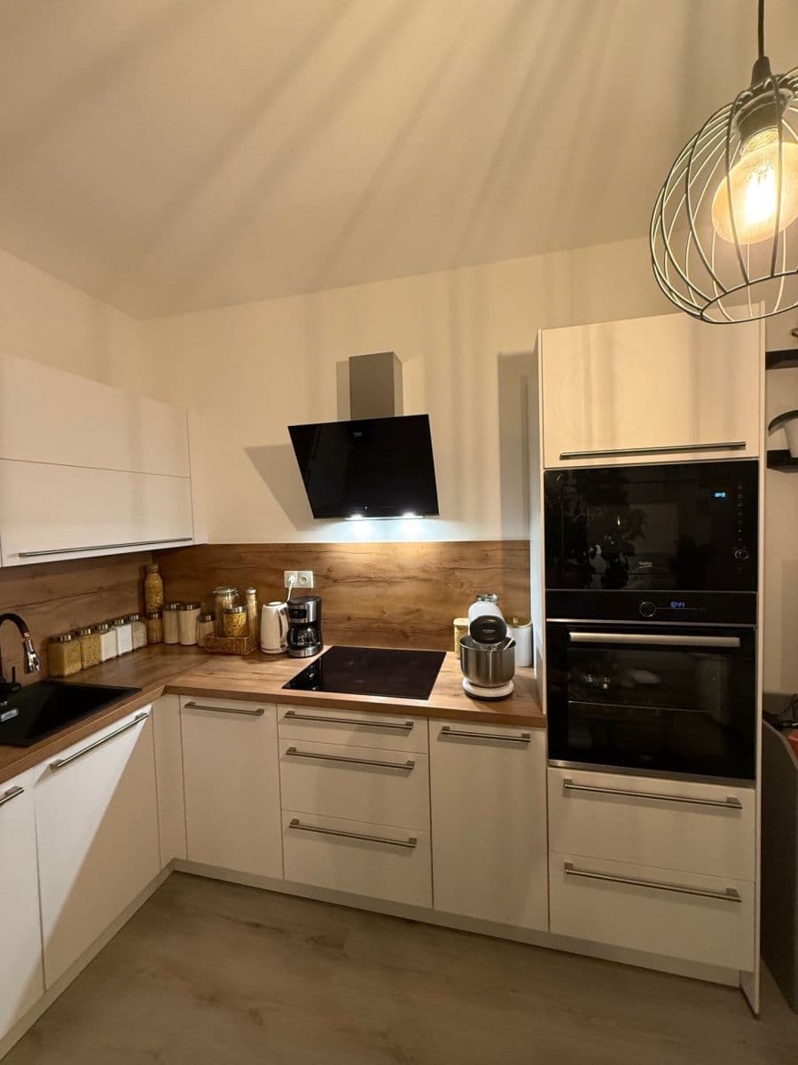 Predaj bytu 3-izbový 63 m², Višňová, Milovice, Středočeský kraj Predaj bytu 3-izbový 63 m², Višňová, Milovice, Středočeský kraj