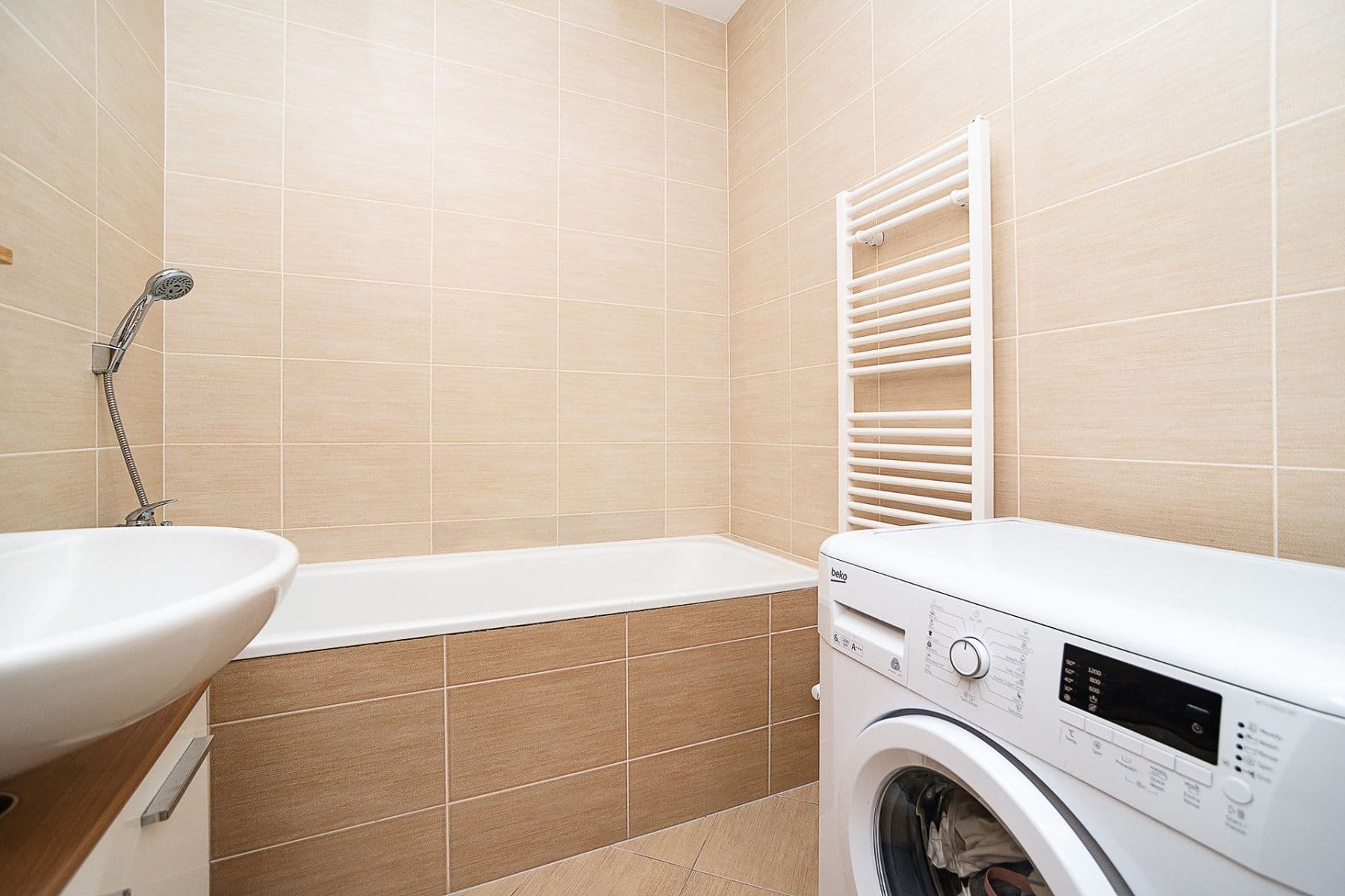 Prenájom bytu 2-izbový 51 m², Chlebovická, Praha, Praha Prenájom bytu 2-izbový 51 m², Chlebovická, Praha, Praha