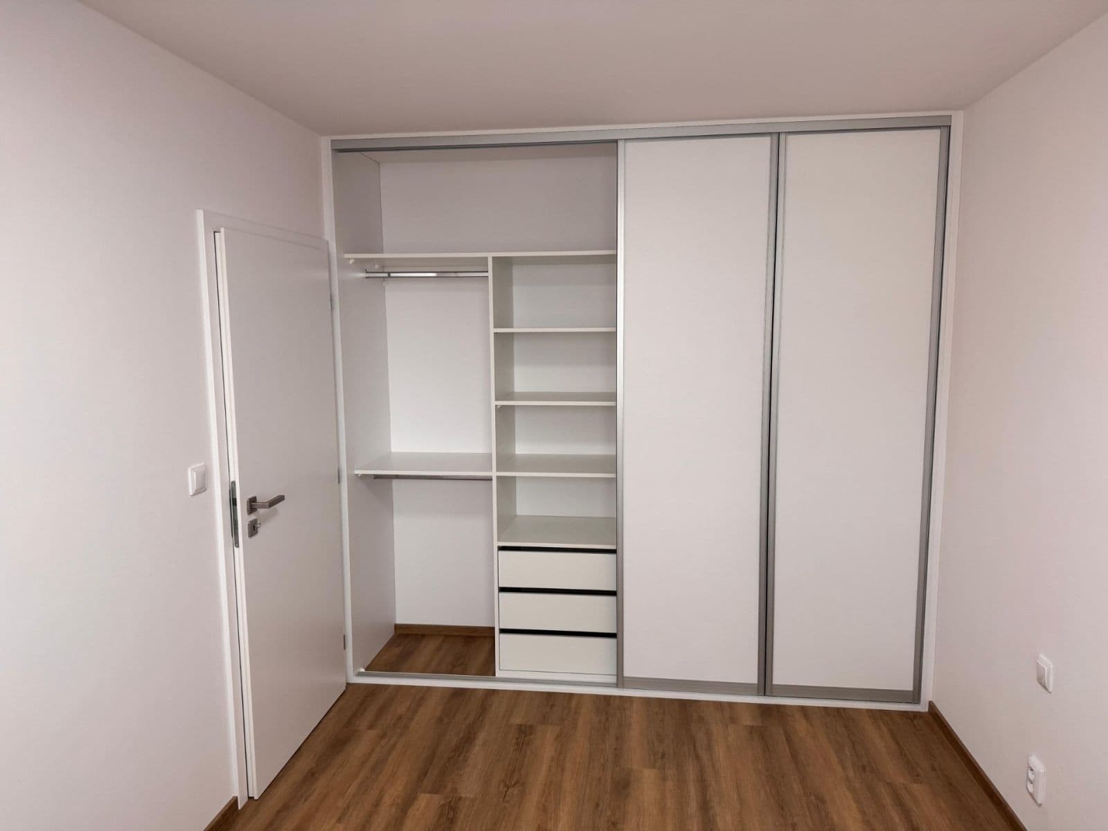 Prenájom bytu 3-izbový 68 m², Horáčkova, Praha, Praha Prenájom bytu 3-izbový 68 m², Horáčkova, Praha, Praha