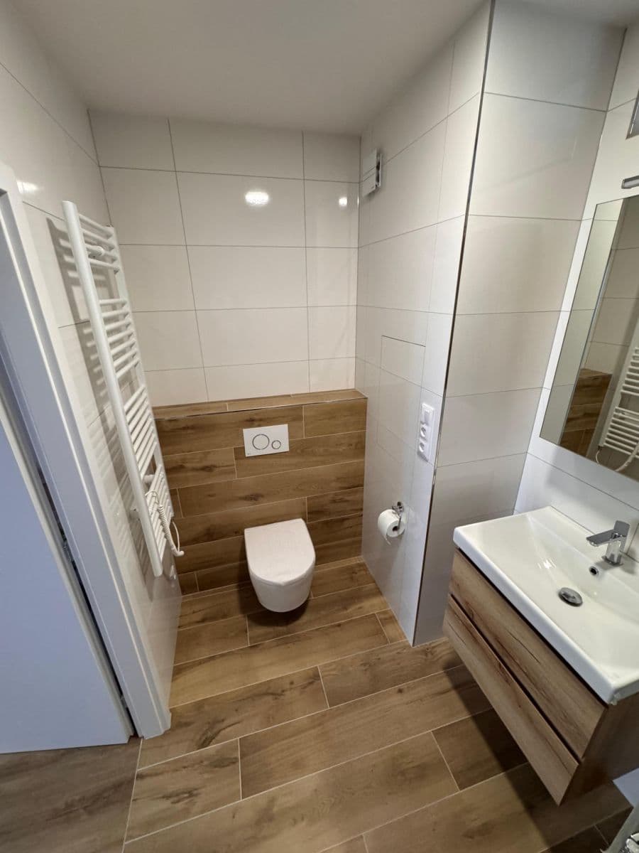 Prenájom bytu 3-izbový 68 m², Horáčkova, Praha, Praha Prenájom bytu 3-izbový 68 m², Horáčkova, Praha, Praha