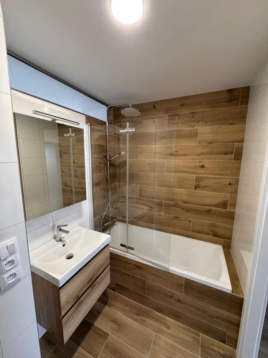 Prenájom bytu 3-izbový 68 m², Horáčkova, Praha, Praha Prenájom bytu 3-izbový 68 m², Horáčkova, Praha, Praha