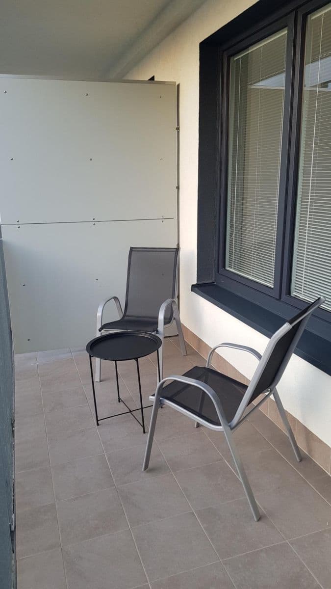 Prenájom bytu 2-izbový 43 m², Honzíkova, Praha, Praha Prenájom bytu 2-izbový 43 m², Honzíkova, Praha, Praha