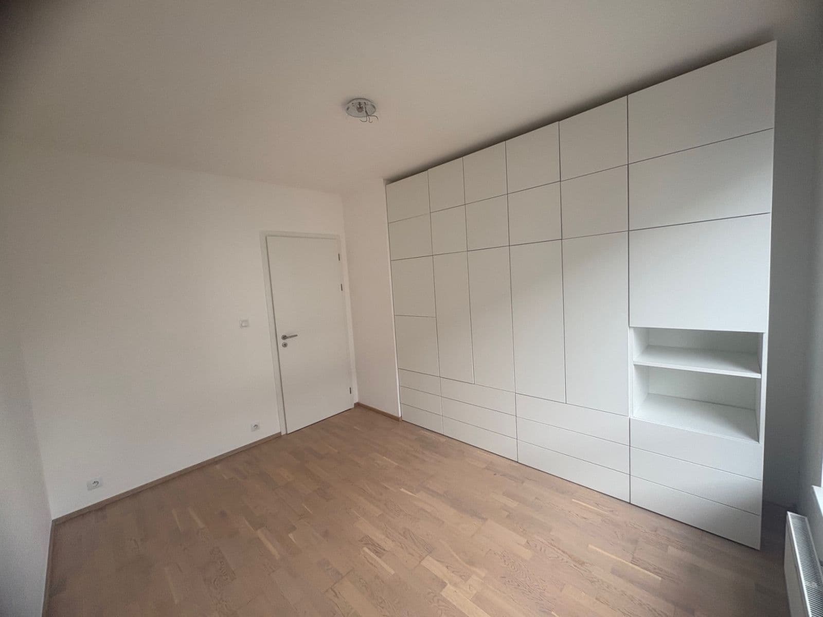 Prenájom bytu 3-izbový 79 m², Plzeňská, Praha, Praha Prenájom bytu 3-izbový 79 m², Plzeňská, Praha, Praha
