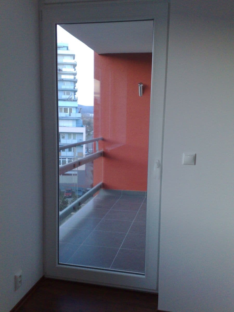 Predaj bytu 2-izbový 75 m², Ružinov, Bratislavský kraj Predaj bytu 2-izbový 75 m², Ružinov, Bratislavský kraj