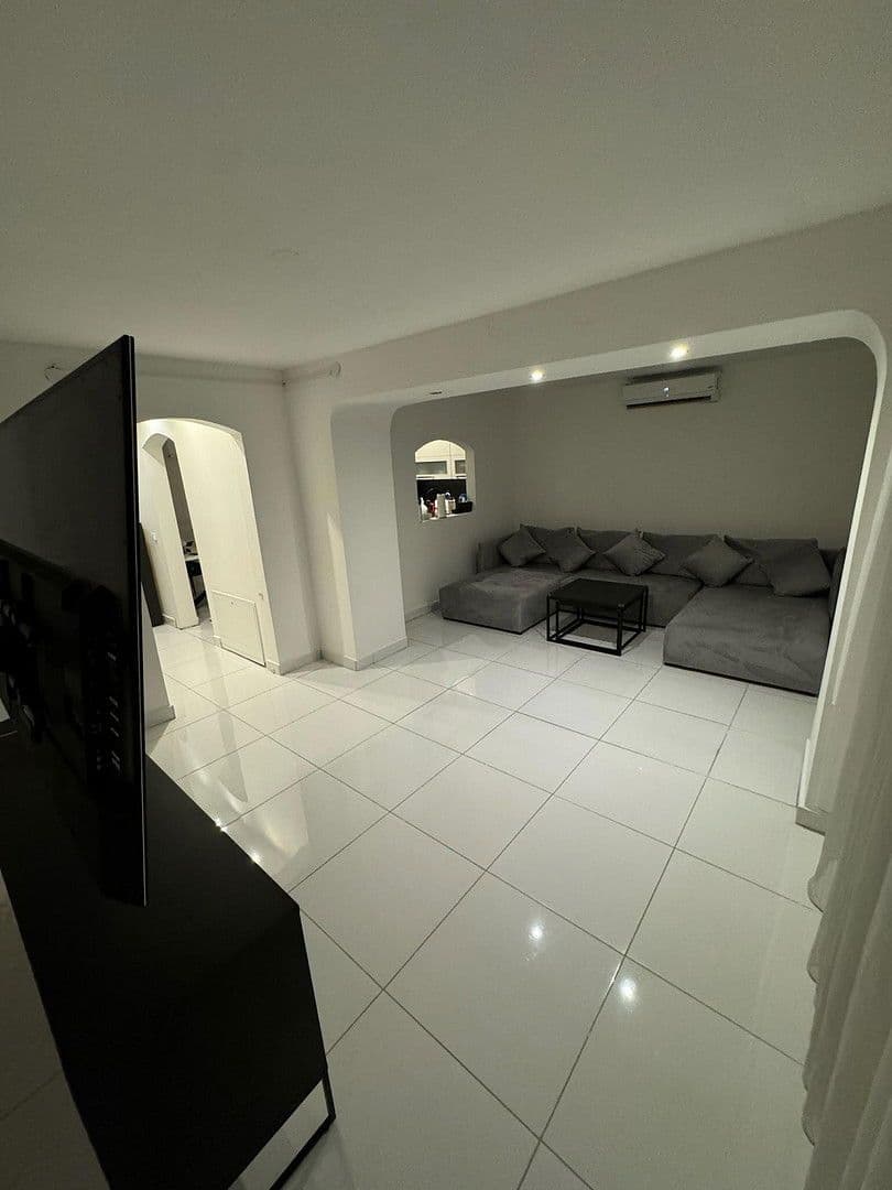 Predaj domu 100 m², pozemek 119 m², Hockenheim, Bádensko-Wurttembersko Predaj domu 100 m², pozemek 119 m², Hockenheim, Bádensko-Wurttembersko