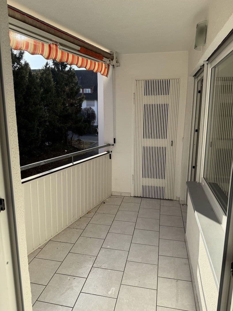 Prenájom bytu 3-izbový 76 m², Stuttgart, Bádensko-Wurttembersko Prenájom bytu 3-izbový 76 m², Stuttgart, Bádensko-Wurttembersko