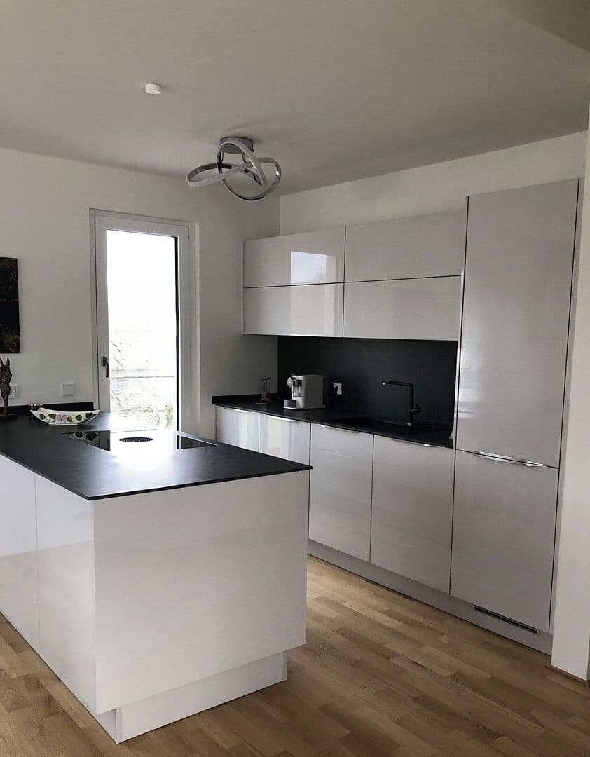Predaj bytu 3-izbový 101 m², Wiesbaden, Landeshauptstadt, Hesensko Predaj bytu 3-izbový 101 m², Wiesbaden, Landeshauptstadt, Hesensko
