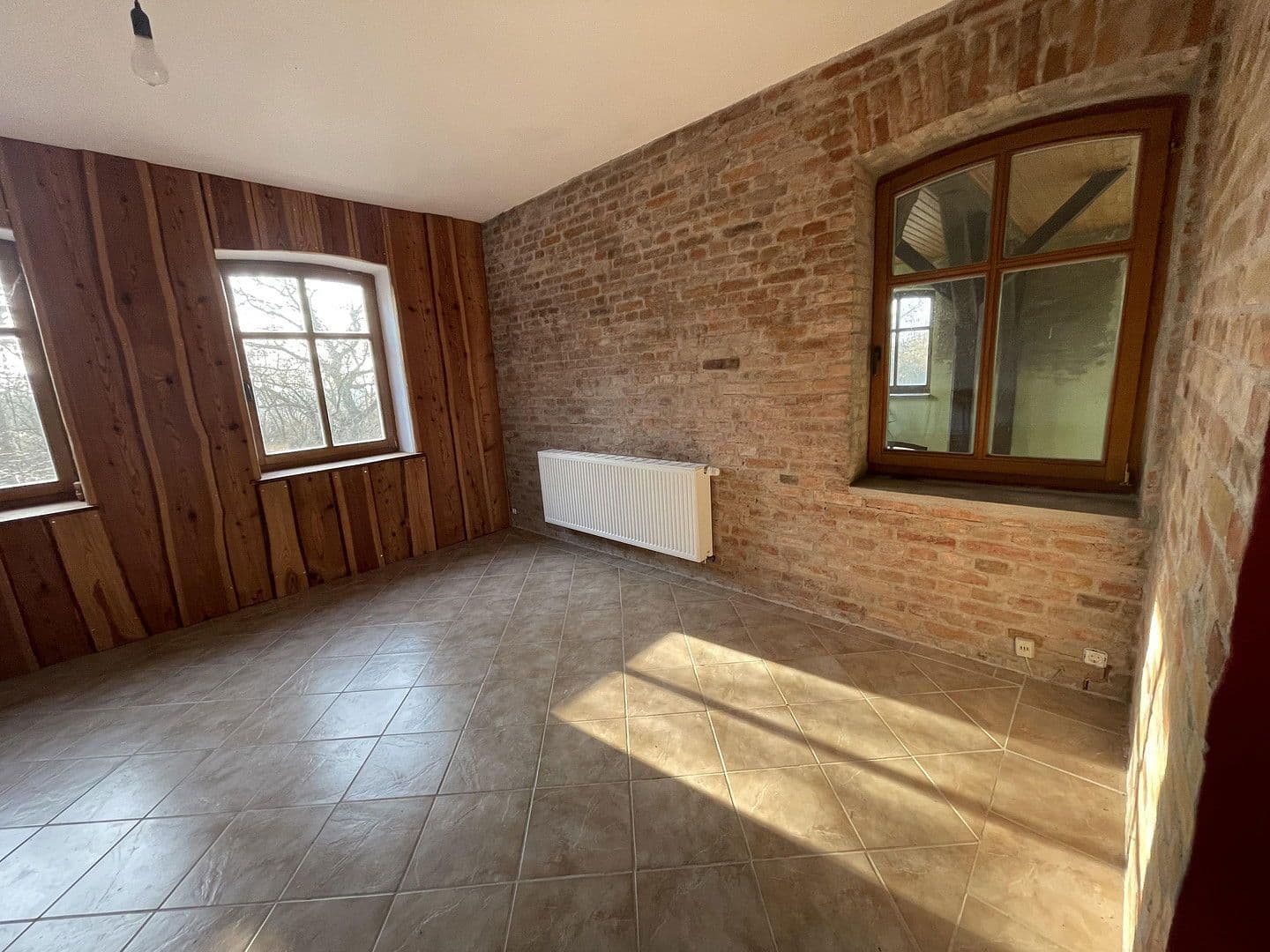 Predaj domu 700 m², pozemek 15.200 m², Dorfstraße 2, Damshagen, Meklenbursko-Predpomoransko Predaj domu 700 m², pozemek 15.200 m², Dorfstraße 2, Damshagen, Meklenbursko-Predpomoransko