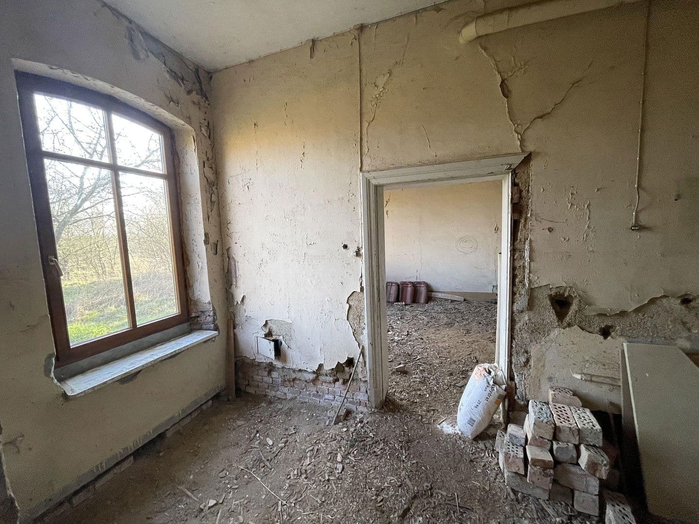 Predaj domu 700 m², pozemek 15.200 m², Dorfstraße 2, Damshagen, Meklenbursko-Predpomoransko Predaj domu 700 m², pozemek 15.200 m², Dorfstraße 2, Damshagen, Meklenbursko-Predpomoransko