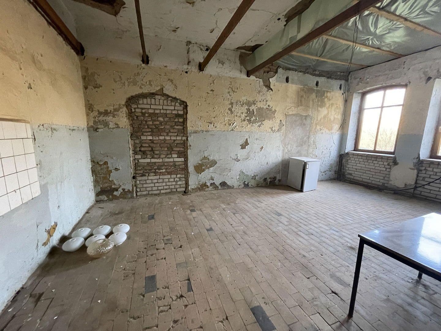 Predaj domu 700 m², pozemek 15.200 m², Dorfstraße 2, Damshagen, Meklenbursko-Predpomoransko Predaj domu 700 m², pozemek 15.200 m², Dorfstraße 2, Damshagen, Meklenbursko-Predpomoransko