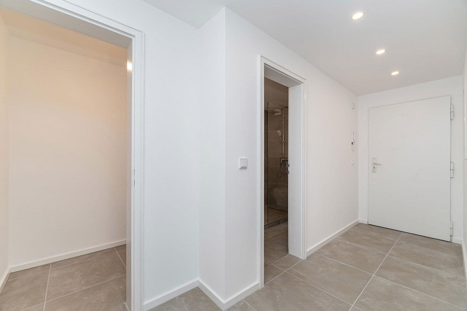 Predaj bytu 3-izbový 74 m², Germering, Bavorsko Predaj bytu 3-izbový 74 m², Germering, Bavorsko