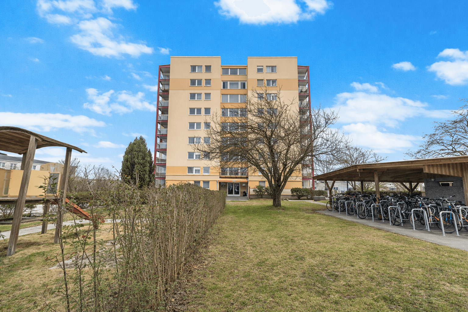 Predaj bytu 3-izbový 74 m², Germering, Bavorsko Predaj bytu 3-izbový 74 m², Germering, Bavorsko