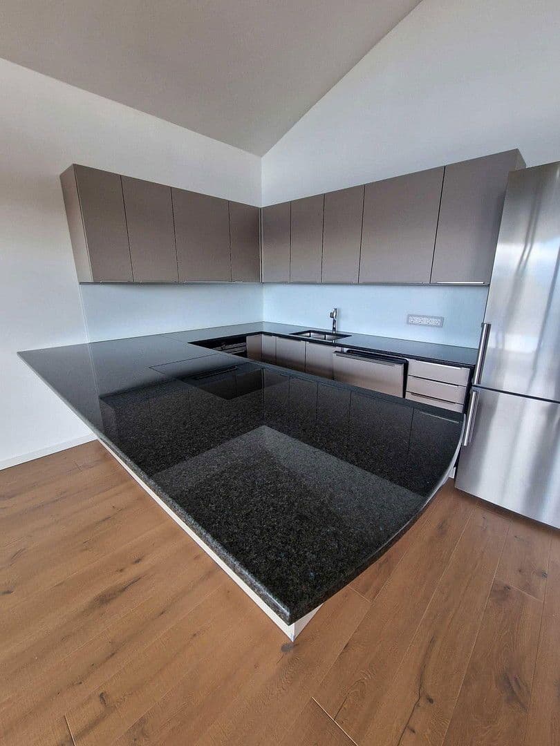 Prenájom bytu 4-izbový 151 m², Gaißacher Straße 82, 83646 Bad Tölz, Bavorsko Prenájom bytu 4-izbový 151 m², Gaißacher Straße 82, 83646 Bad Tölz, Bavorsko