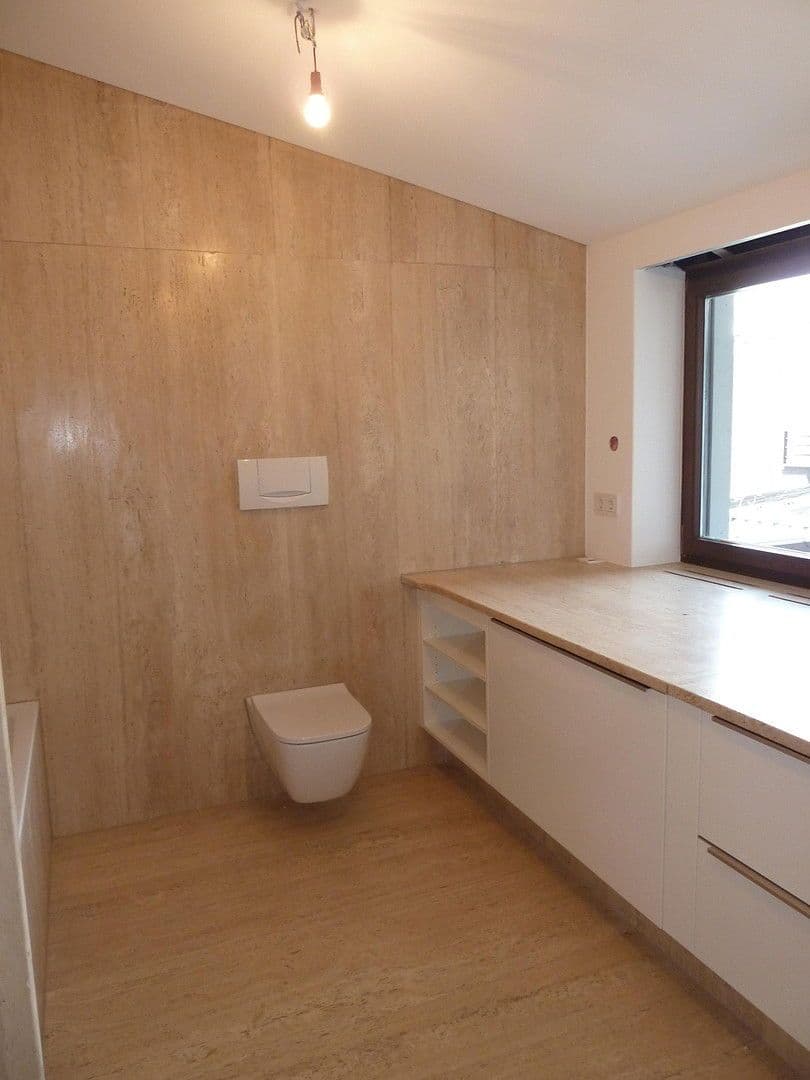 Prenájom bytu 4-izbový 151 m², Gaißacher Straße 82, 83646 Bad Tölz, Bavorsko Prenájom bytu 4-izbový 151 m², Gaißacher Straße 82, 83646 Bad Tölz, Bavorsko