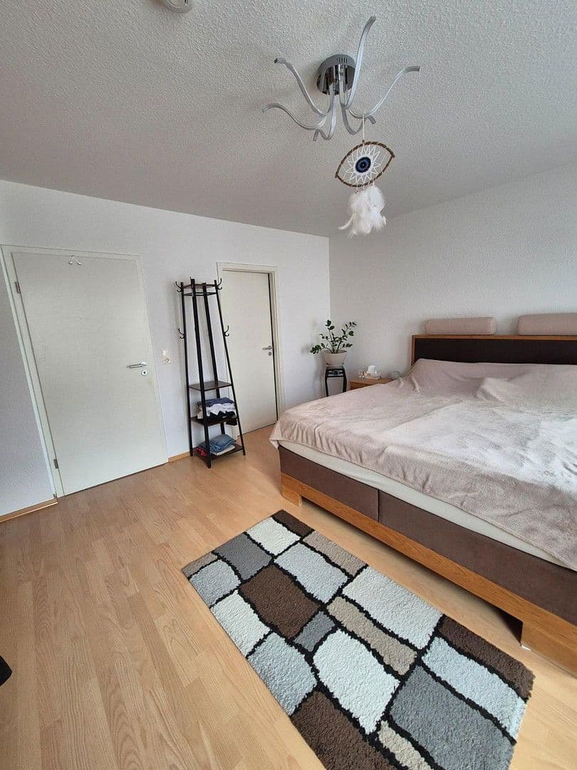 Prenájom domu 141 m², pozemek 180 m², Theodor-Heuss-Str. 37d, Taunusstein, Hesensko Prenájom domu 141 m², pozemek 180 m², Theodor-Heuss-Str. 37d, Taunusstein, Hesensko