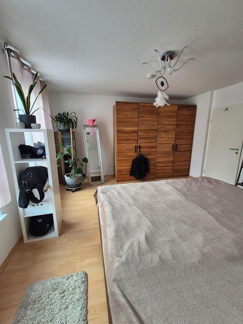 Prenájom domu 141 m², pozemek 180 m², Theodor-Heuss-Str. 37d, Taunusstein, Hesensko Prenájom domu 141 m², pozemek 180 m², Theodor-Heuss-Str. 37d, Taunusstein, Hesensko