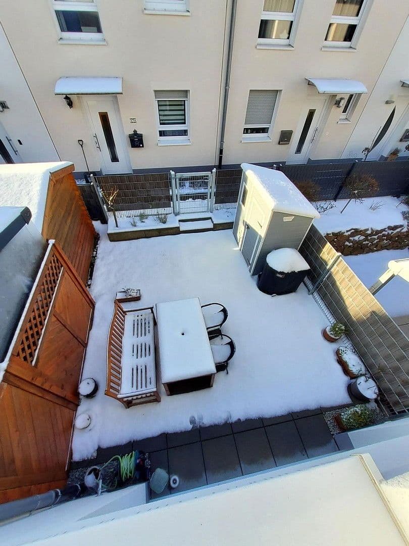 Prenájom domu 141 m², pozemek 180 m², Theodor-Heuss-Str. 37d, Taunusstein, Hesensko Prenájom domu 141 m², pozemek 180 m², Theodor-Heuss-Str. 37d, Taunusstein, Hesensko