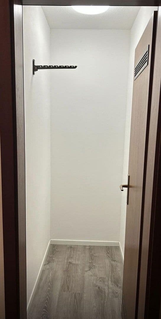 Prenájom bytu 3-izbový 80 m², Wittelsbacherstraße 21a, Nürnberg, Bavorsko Prenájom bytu 3-izbový 80 m², Wittelsbacherstraße 21a, Nürnberg, Bavorsko