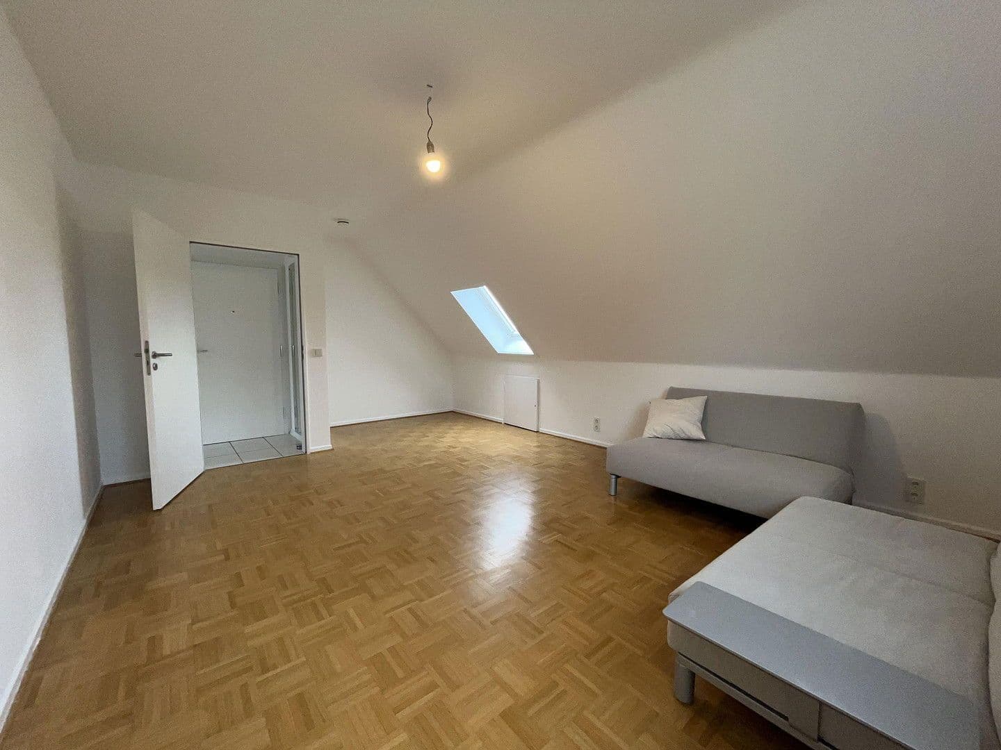 Predaj bytu 2-izbový 64 m², Bedburger Straße 6, Düsseldorf, Severné Porýnie - Westfálsko Predaj bytu 2-izbový 64 m², Bedburger Straße 6, Düsseldorf, Severné Porýnie - Westfálsko