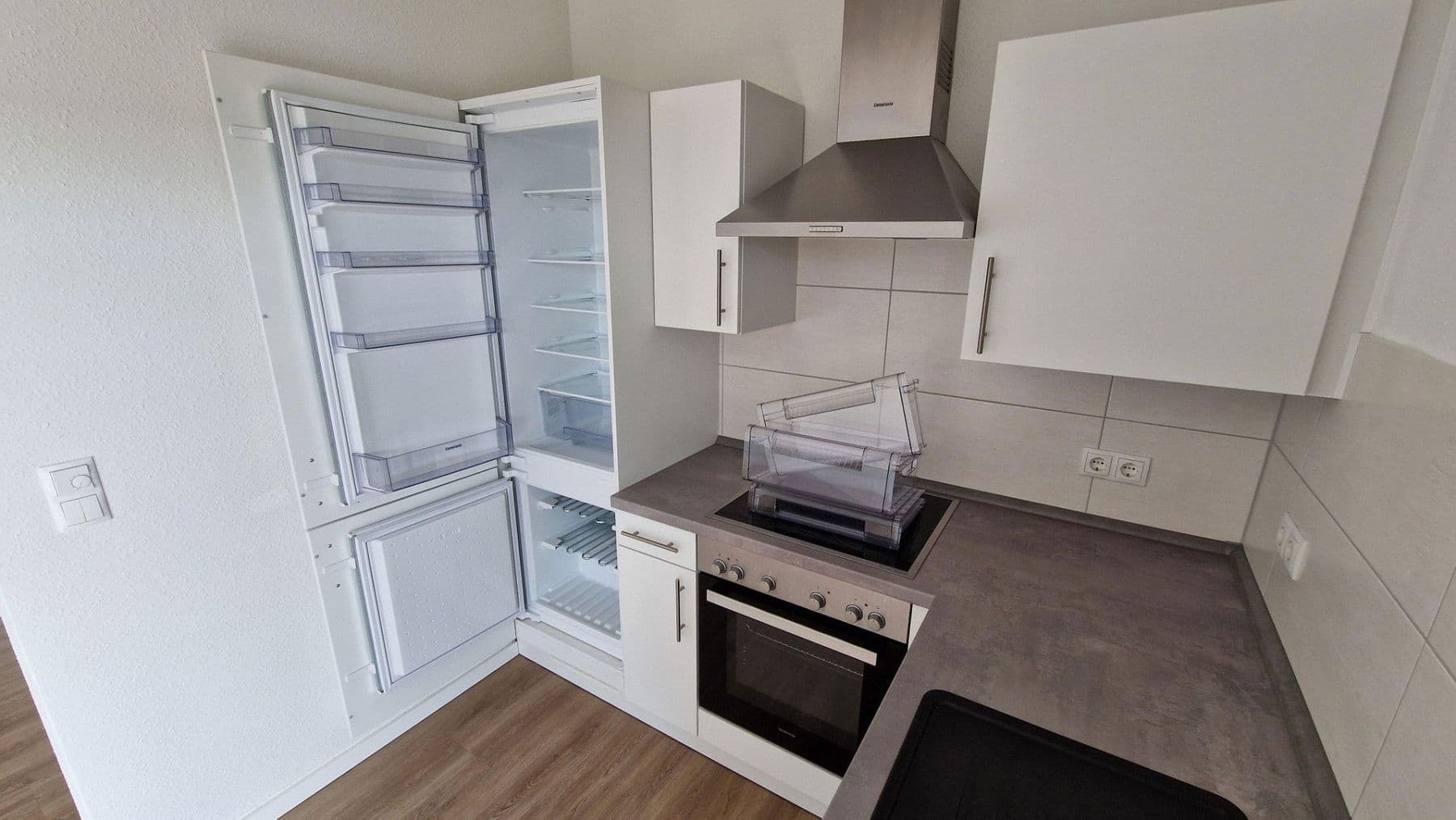 Prenájom bytu 2-izbový 61 m², Deutsch-Evern-Weg 41b, Lüneburg, Dolné Sasko Prenájom bytu 2-izbový 61 m², Deutsch-Evern-Weg 41b, Lüneburg, Dolné Sasko