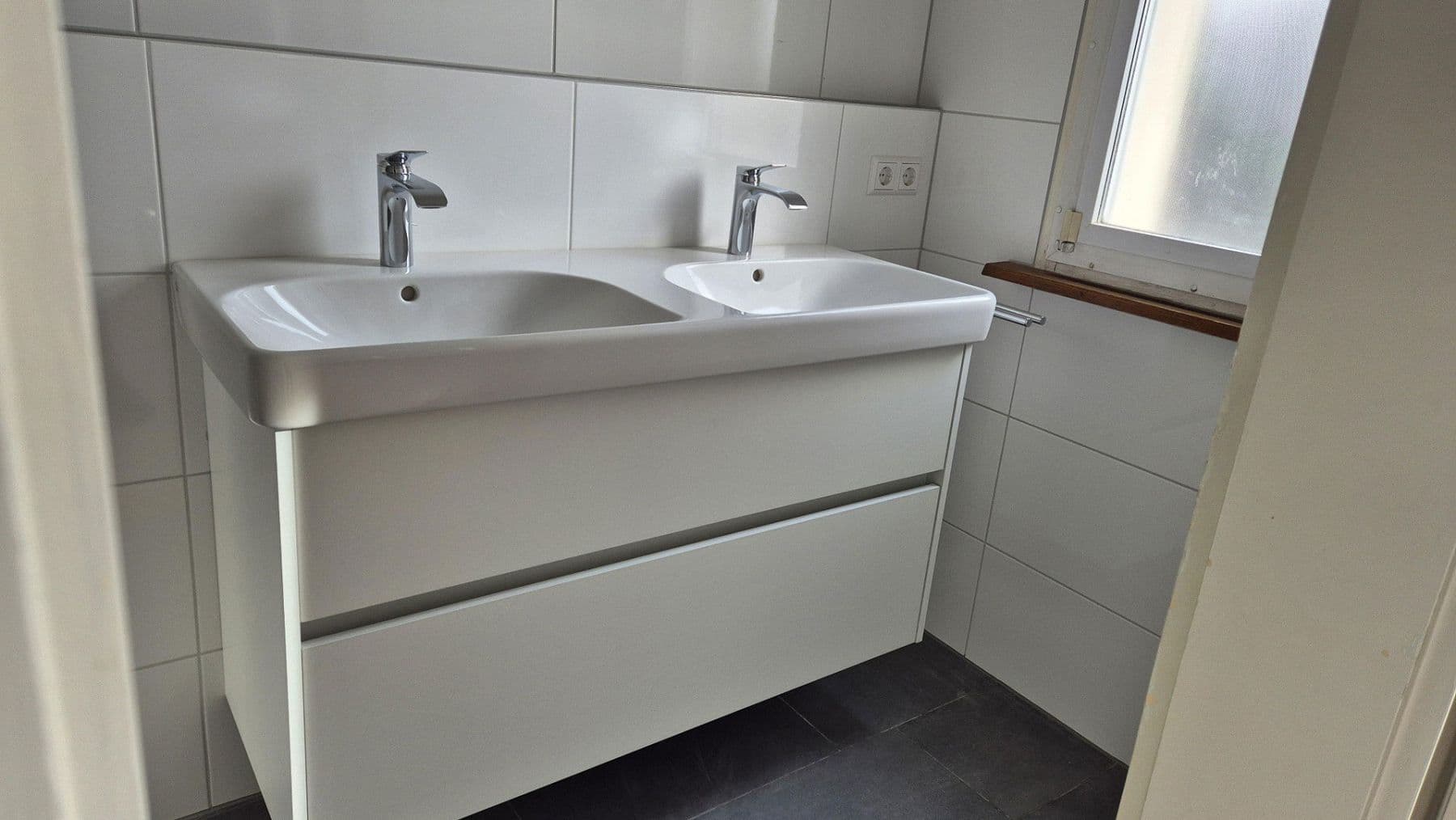 Prenájom bytu 4-izbový 120 m², Bad Säckingen, Bádensko-Wurttembersko Prenájom bytu 4-izbový 120 m², Bad Säckingen, Bádensko-Wurttembersko